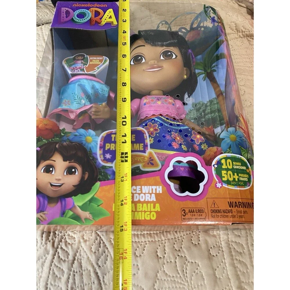 Nickelodeon Dance With Me Dora Interactive Doll Playset, 2 Skirts, 10 Songs